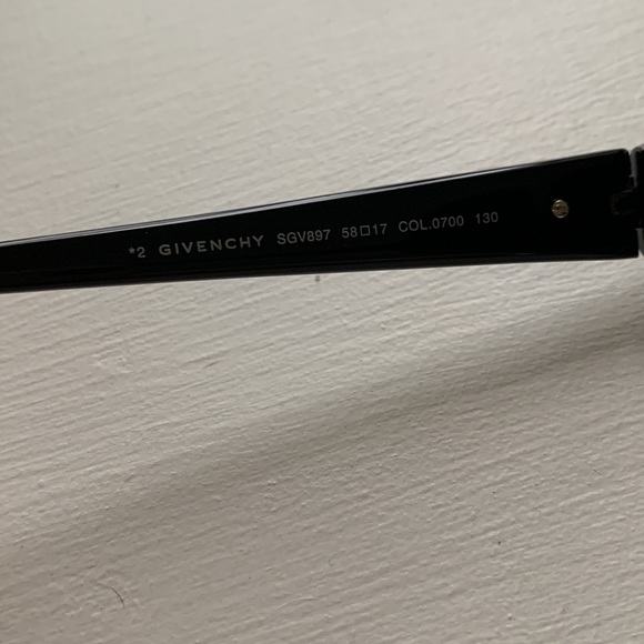 GIVENCHY Sunglasses - Picture 4 of 6